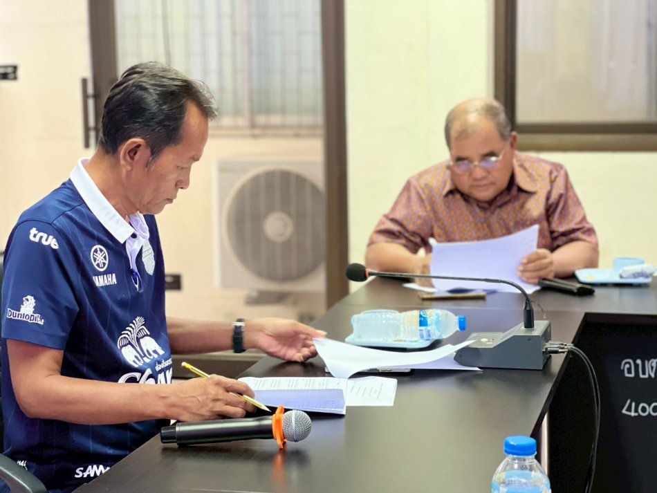 ประชุมคณะกรรมการพัฒนาองค์การบริหารส่วนตำบลสำโรง เพื่อเห็นชอบร่างแผนพัฒนาท้องถิ่น พ.ศ.2566-2570 เพิ่มเติมครั้งที่ 6 วันที่ 6 กรกฎาคม 2569 ณ ห้องประชุมองค์การบริหาราส่วนตำบลสำโรง